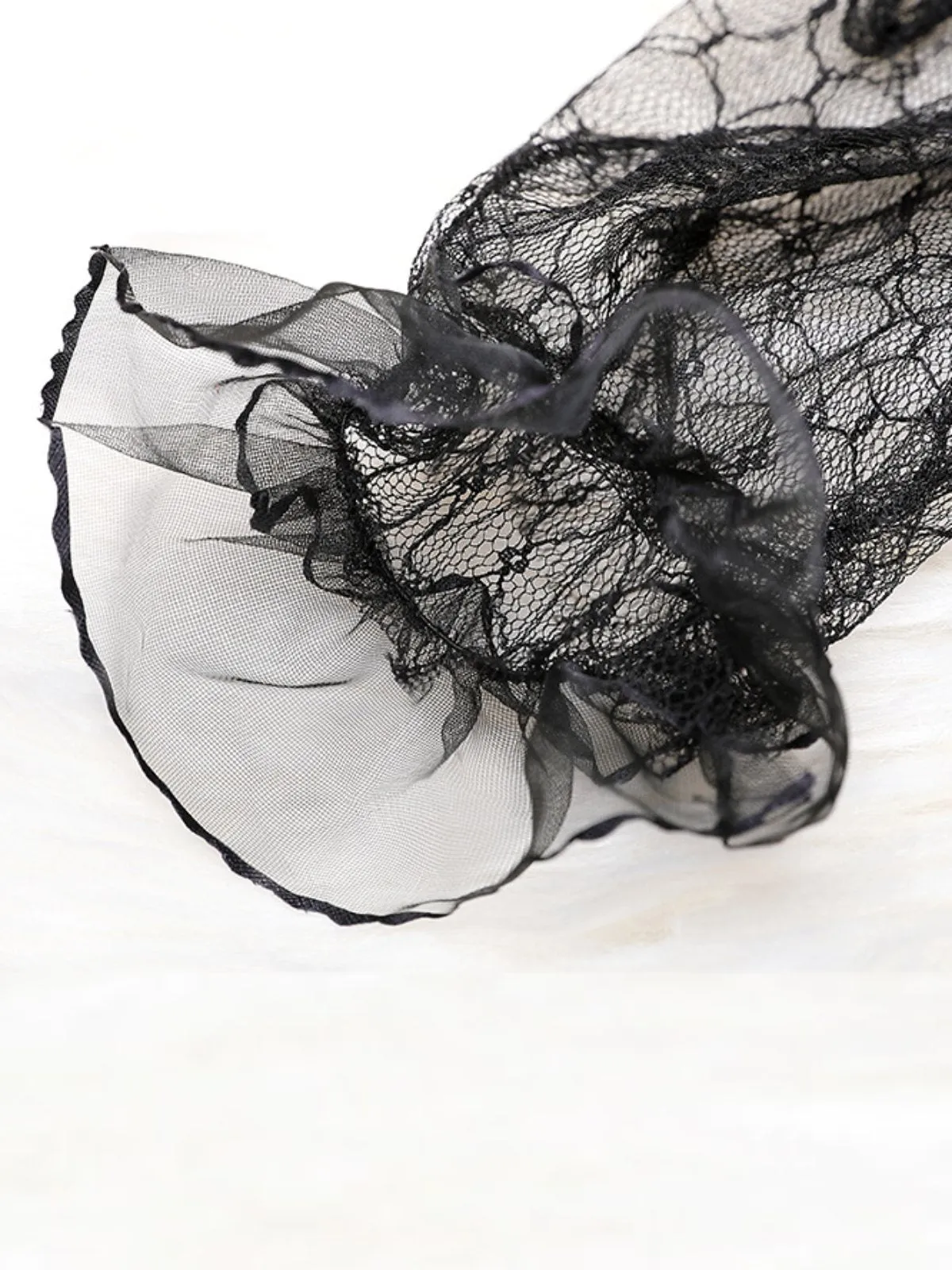 Black Latest Lace Sheer Gloves