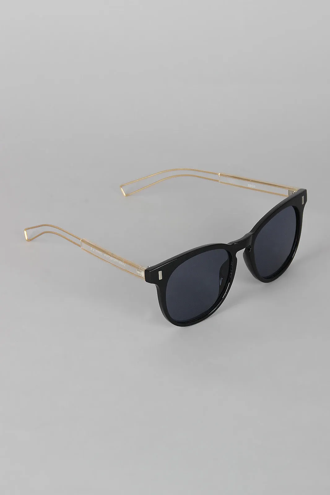 Classic Horn Rimmed Sunglasses