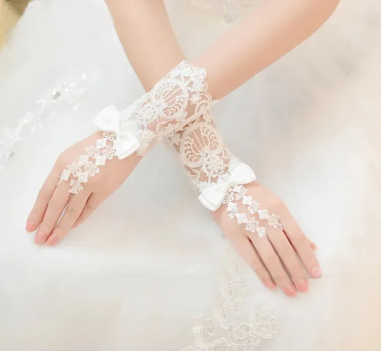 Elegant Boho Lace Fingerless Wrist Wedding Gloves