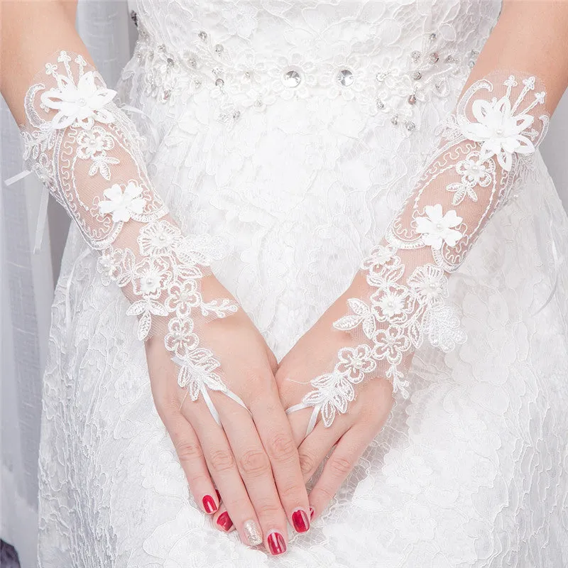 Light Ivory Beaded Wedding Gloves, Bridal Lace Gloves, Floral Lace Appliques Gloves, TYP0572