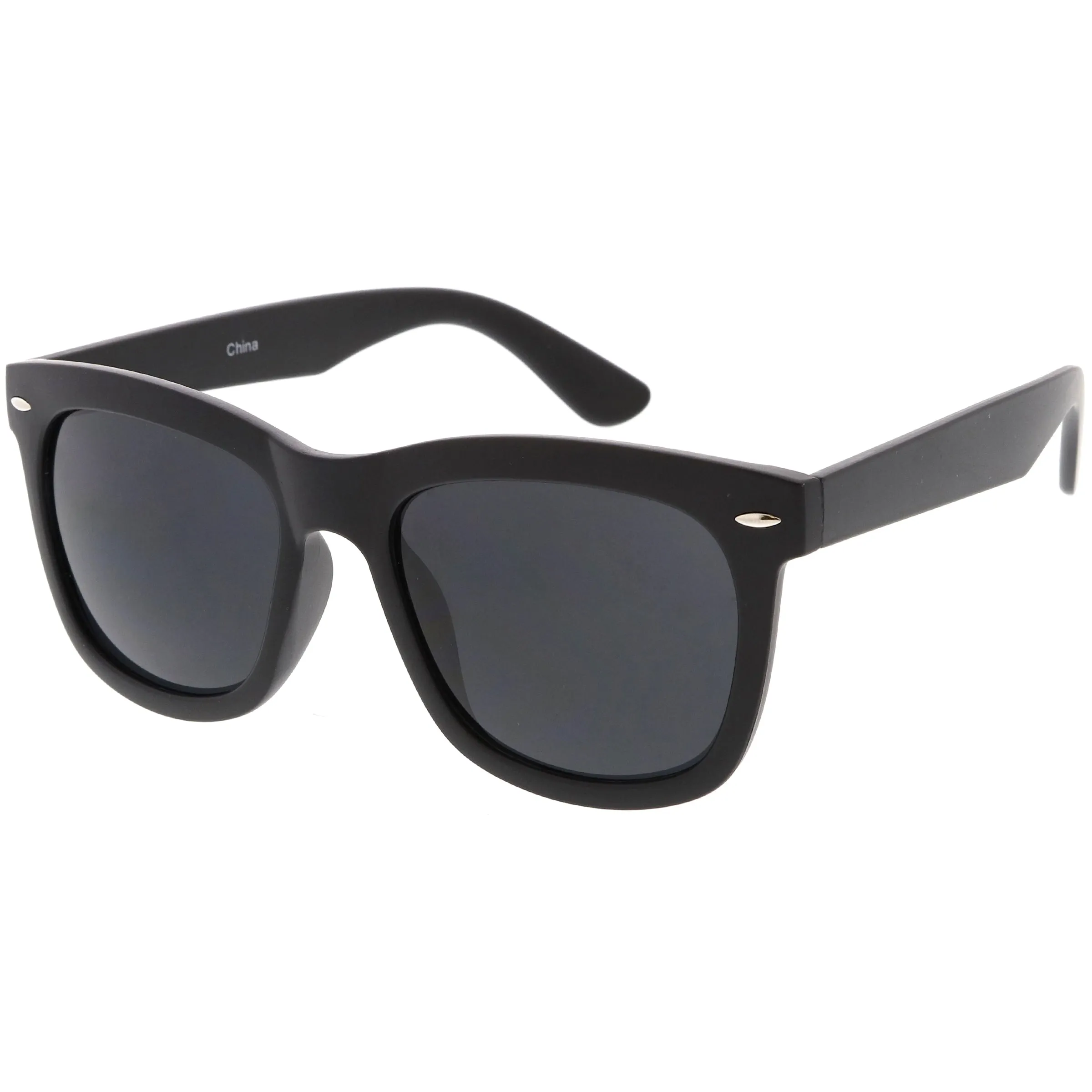 Oversize Wide Arm Metal Rivet Horn Rimmed Sunglasses C693